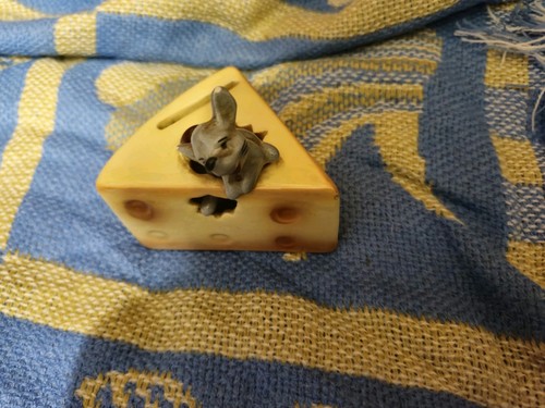 Mouse cheese wedge - cheese,