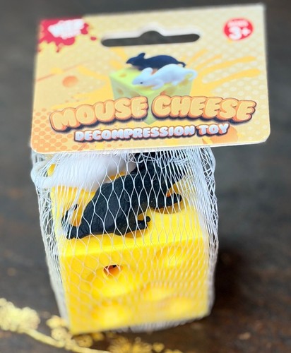 Mouse cheese decompression - mouse,