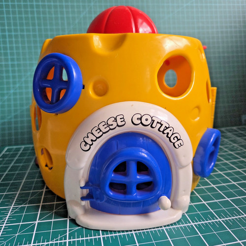 Cheeky mouse cheese cottage - mouse,