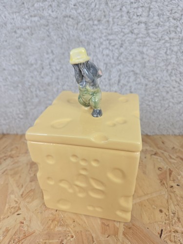 Vintage mouse cheese - mouse, on